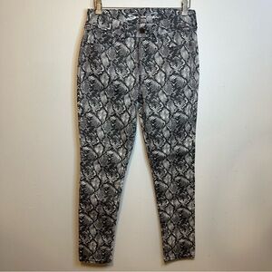 Seven7 Women's Snake Print Skinny Jeans - Black and Gray